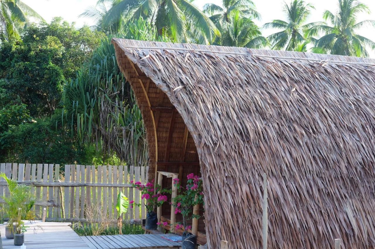 סן ויסנטה Palayan Paradise Huts מראה חיצוני תמונה