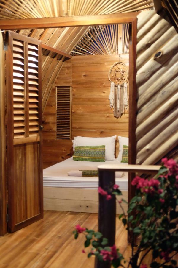 סן ויסנטה Palayan Paradise Huts מראה חיצוני תמונה