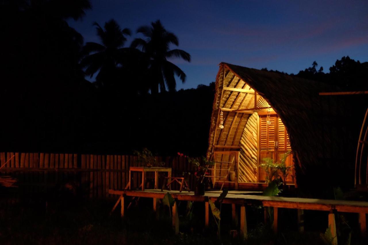 סן ויסנטה Palayan Paradise Huts מראה חיצוני תמונה